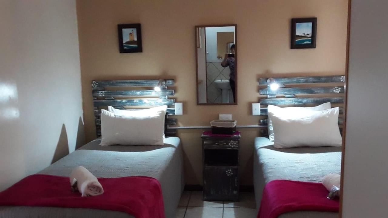 אפינגטון Tehillah Guesthouse מראה חיצוני תמונה